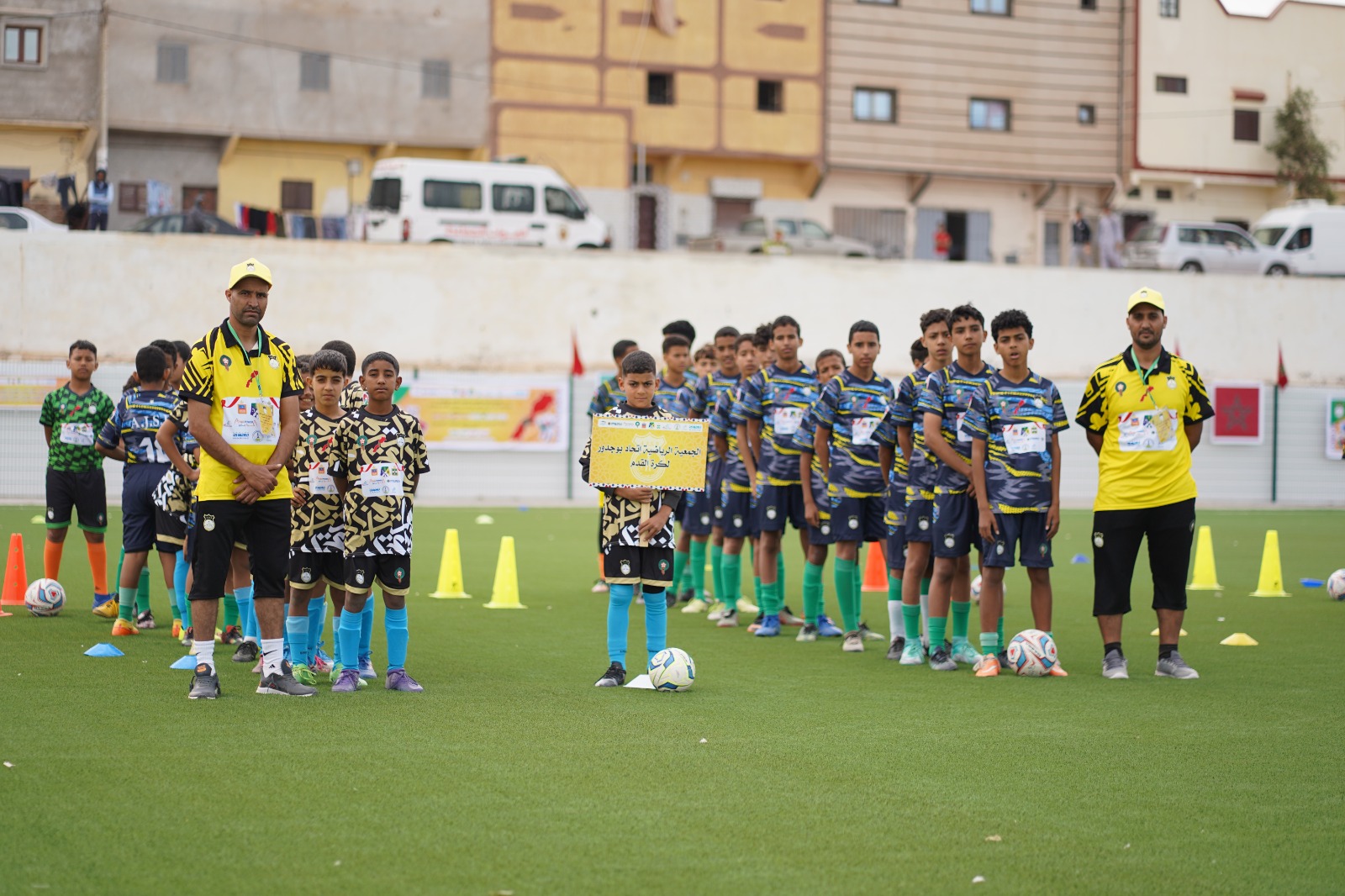 جمعية شباب الجنوب لكرة القدم بوجدور تتفوق على العصبة الجهوية في التسيير والتنظيم وبطاقات محلية خالصة، في المهرجان الكروي الأول للفئات العمرية