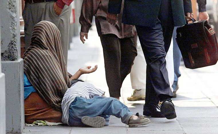 تزنيت…امرأة تسقط في قبضة الأمن بعد استغلال أطفال في التسول