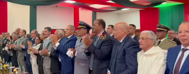 في ختام القافلة الوطنية للصحراء المغربية التامك يرسم البسمة على وجوه نزلاء السجون