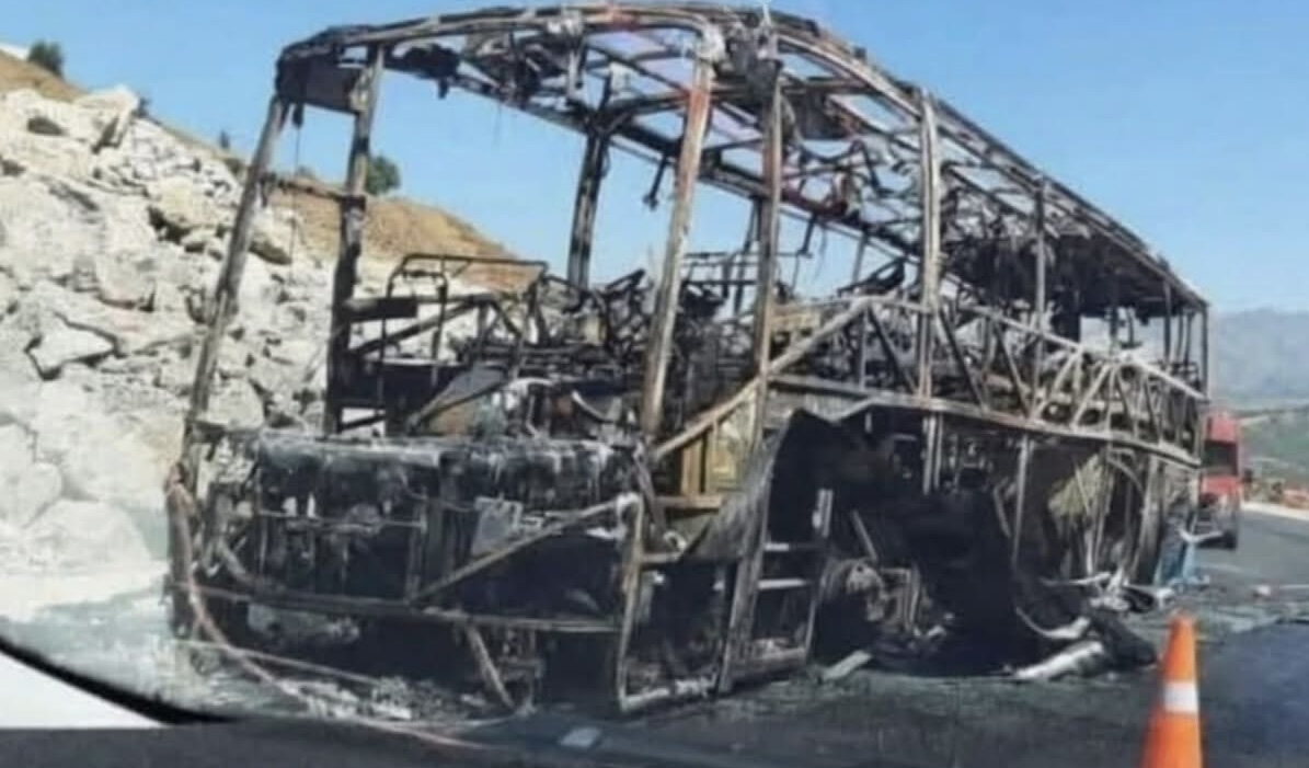 الصويرة… اندلاع النيران في حافلة لنقل الركاب