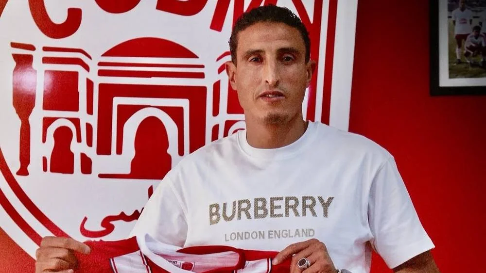 النادي المكناسي يعلن عن تعيين محمد العزيز مدربًا للفريق الأول