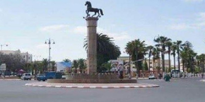 توتر عرضي بسطات يعيد النقاش حول حماية الصحفيين من تبعات الإشاعة