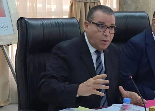 بني ملال..ماذا يقع بدائرة بني ملال...فوضى وسيبة في دخول وخروج الموظفين